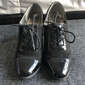 Dexflex Comfort shoe lace heels
